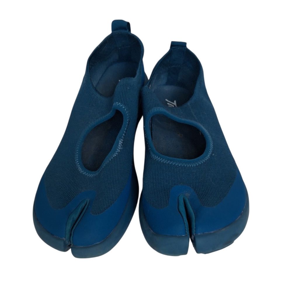 Tobi Unisex Split-Toe Sandals Mens 8.5 (Womens 10.5) Blue